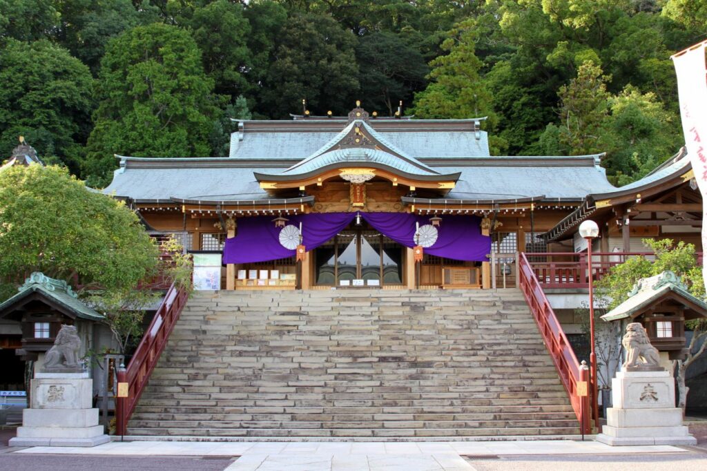 The long stone staircase leading up to Suwa Shrine in Nagasaki