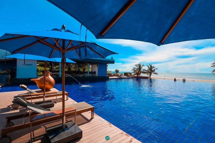 huahin-hotels-beachfront-best-deal