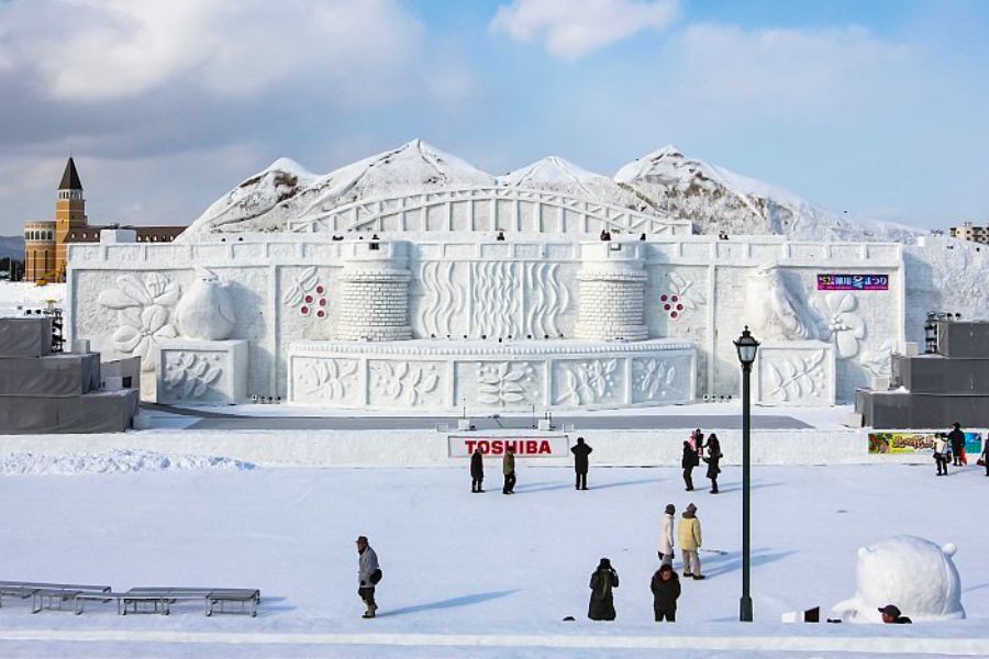 japan-snow-festivals