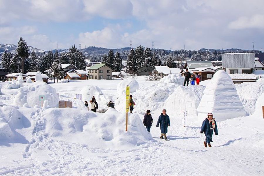 japan-snow-festivals